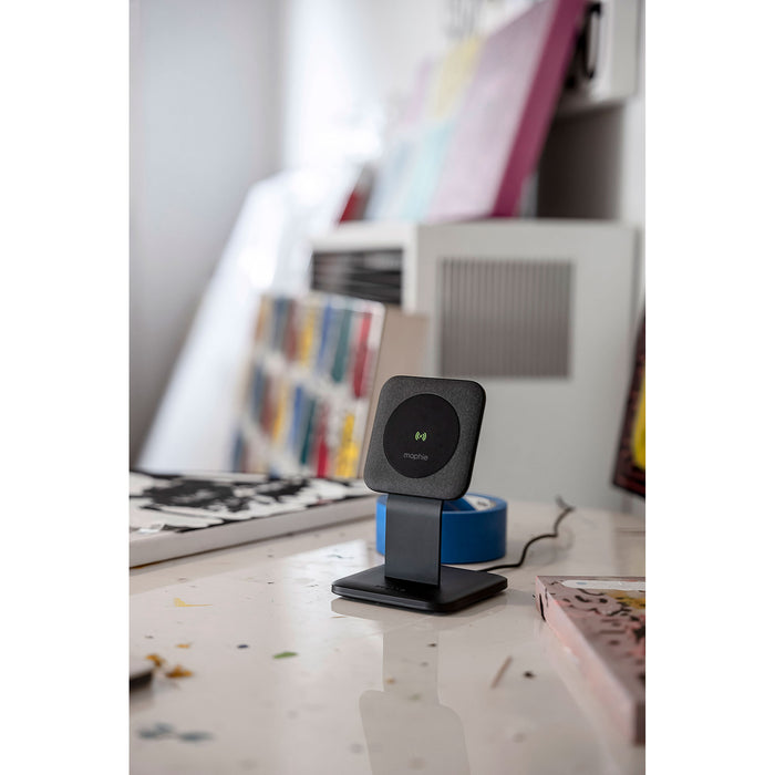 Mophie Snap+ Wireless Charging Stand